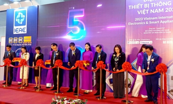 Khai mạc triển lãm Quốc tế Điện tử và Thiết bị thông minh tại Hà Nội