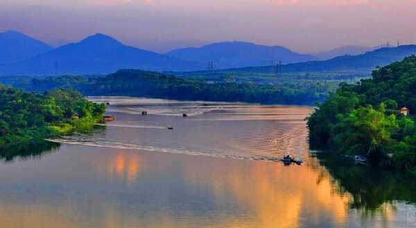 Thừa Thiên Huế hướng tới phát triển du lịch đường sông