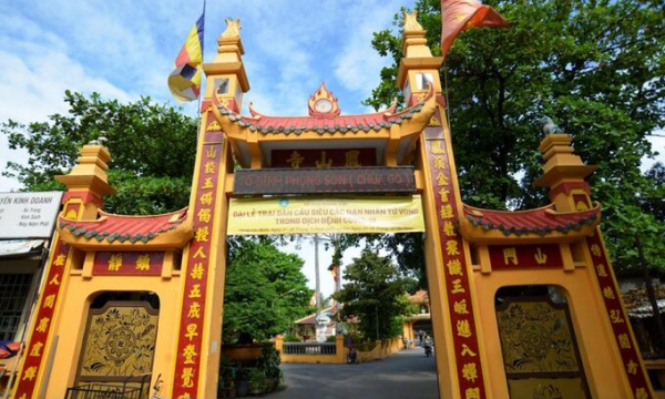 Ngôi chùa Việt nổi tiếng có tiếng chuông vọng từ ao sen, là cổ tự đẹp nhất nhì Nam Bộ, sở hữu một loài cây quý hiếm bậc nhất