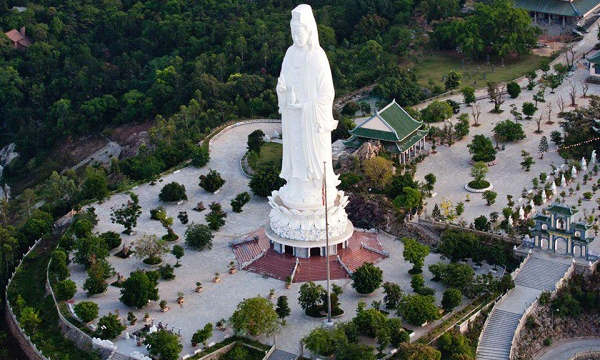 Ngôi chùa Việt nổi tiếng được coi là 'cõi Phật giữa trần gian', bên trong sở hữu bức tượng Phật Quan Âm cao đến 67m