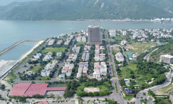 Khánh Hòa 'mạnh tay' xử lý loạt nhà hàng, khách sạn vi phạm trật tự xây dựng