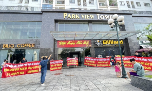 Hàng trăm hộ dân tại chung cư quận Hoàng Mai “lãnh đủ” vì mâu thuẫn giữa chủ đầu tư và ban quản trị