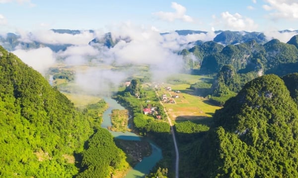 Tỉnh miền Trung là nơi hẹp nhất cả nước: Xác nhận 11 kỷ lục Việt Nam, có làng du lịch tốt nhất thế giới