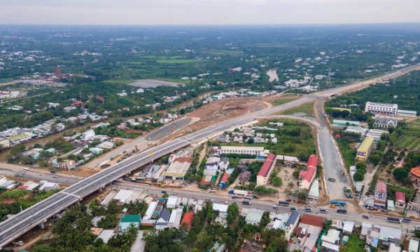 Cận cảnh cao tốc Mỹ Thuận - Cần Thơ 'chạy nước rút' hoàn thành đúng tiến độ trong năm