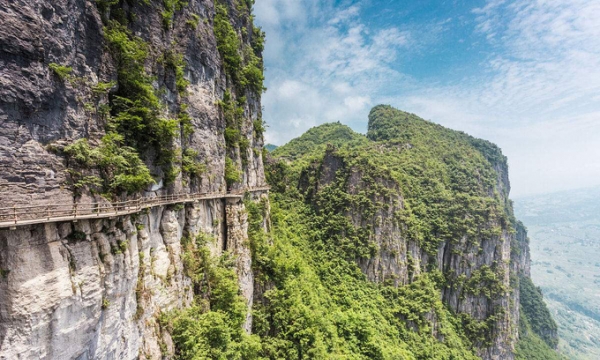 Hẻm núi sâu có diện tích hơn 300km2 được mệnh danh là ‘vết sẹo’ đẹp nhất Trung Quốc bởi kỳ quan độc nhất vô nhị