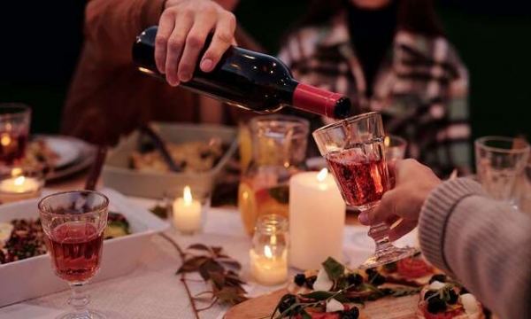 Loại rượu cực kỳ được ưa chuộng vào dịp lễ Tết, uống mỗi ngày giúp tăng cường sức khỏe, tốt cho xương và não bộ