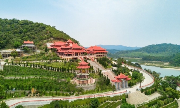 Lễ chùa đầu xuân 2024 tại 4 ngôi chùa trên núi nổi tiếng linh thiêng tại miền Nam