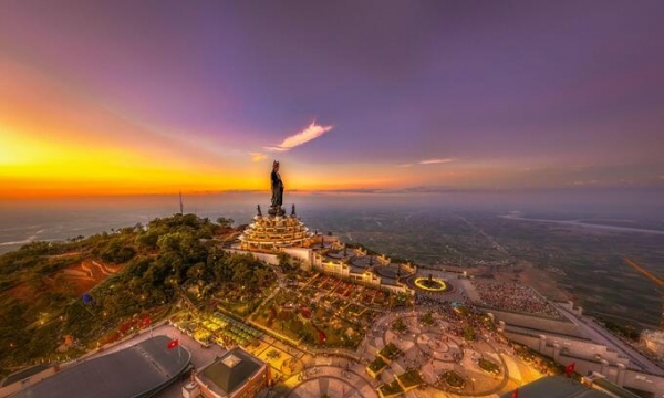 Việt Nam sắp có Đại tượng Phật Di Lặc bằng đá sa thạch lớn hàng đầu thế giới: Nằm đến đỉnh 'địa nhất thiên sơn' cao nhất miền Nam, nặng hơn 5.000 tấn