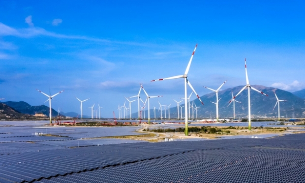 'Ông lớn' quen mặt Hàn Quốc ngỏ ý làm dự án điện gió, điện mặt trời 500 triệu USD tại Việt Nam