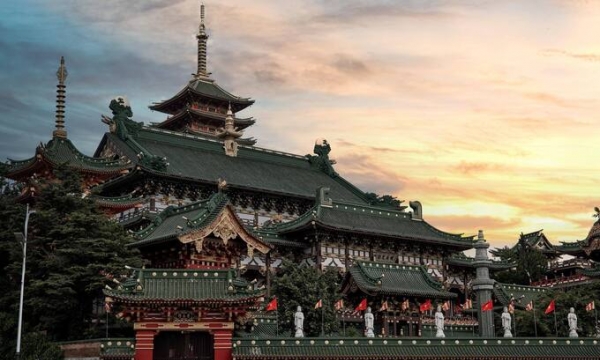 Vãn cảnh ngôi chùa 20.000m2 đẹp nhất phố núi, nổi tiếng với kiến trúc kết hợp giữa Trung Quốc và Nhật Bản