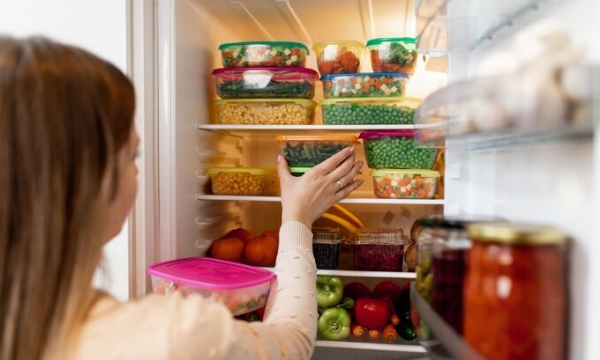 Dù dùng rất nhiều trong ngày Tết nhưng tuyệt đối đừng bỏ 4 loại thực phẩm này vào tủ lạnh bởi có thể thành ổ vi khuẩn, gây hại sức khỏe