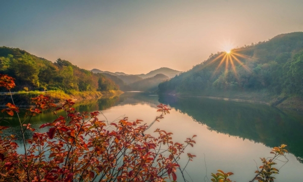 Khám phá hồ nhân tạo 'tiên cảnh' ở Cao Bằng: Là hồ nhân tạo quy mô nhất tỉnh, điểm đến 'chữa lành' cho các bạn trẻ yêu thiên nhiên