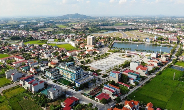 Thị xã rộng bằng 9 quận trung tâm Hà Nội, là nơi khởi nguồn bản Tuyên ngôn độc lập đầu tiên của nước Việt Nam
