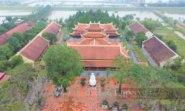 Ngôi chùa cổ đắc địa bên dòng sông Lam do hoàng tử nhà Lý xây dựng, sở hữu cổng Tam quan được làm bằng gỗ lim 'khủng' nhất Việt Nam