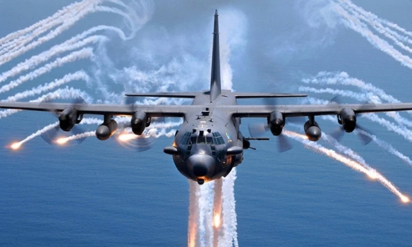 Máy bay vận tải quân sự C-130 từng theo Tổng thống Mỹ tới Việt Nam, là niềm khao khát của không quân nhiều nước
