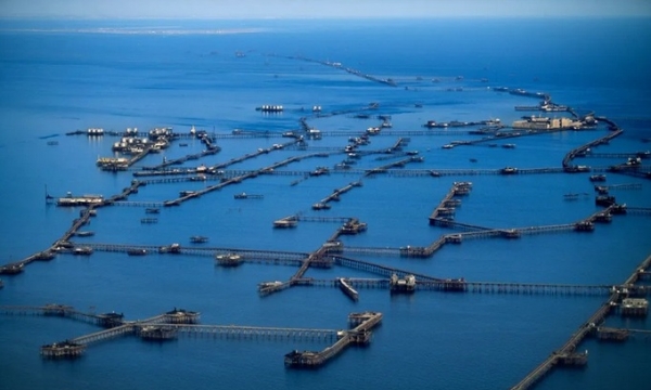 'Thành phố dầu khí’ rộng 70.000m2 đang dần chìm xuống đáy biển, từng là nơi hoạt động của 2.000 giàn khoan, sở hữu khoảng 300km đường giao nhau và 256 giếng dầu