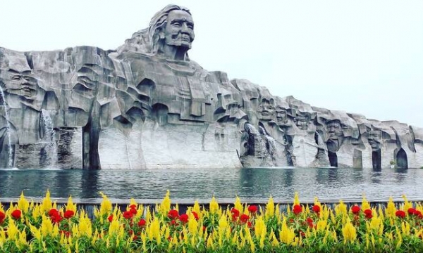 Mẹ Việt Nam Anh hùng huyền thoại có 9 người con là liệt sĩ, 30 năm đào hầm nuôi lính cụ Hồ, được xây dựng tượng đài lớn nhất cả nước