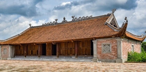 Ngôi đình có kiến trúc độc đáo bậc nhất xứ Thanh: Được xây dựng từ đời vua Gia Long, tọa lạc trên nền đất thiêng nơi phát tích của một vương triều nổi tiếng