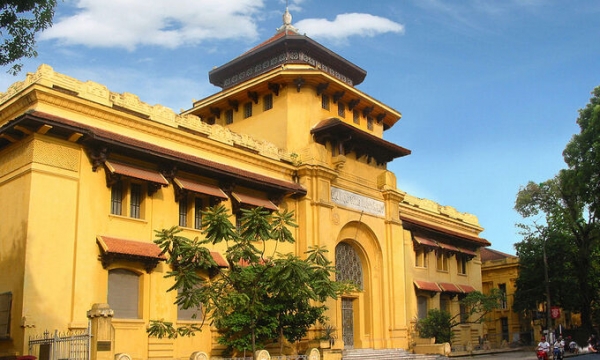 Trường ĐH của Việt Nam có đại giảng đường trăm tuổi đẹp như cung điện nước Pháp, học sinh THPT được học trước chương trình đại học