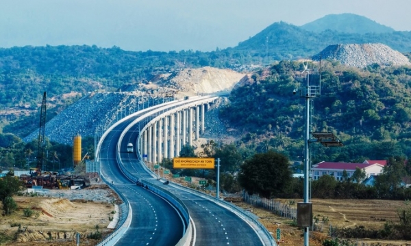 Toàn cảnh tuyến cao tốc gần 9.000 tỷ với 34 cây cầu sẽ thông xe vào dịp đặc biệt 30/4/2024