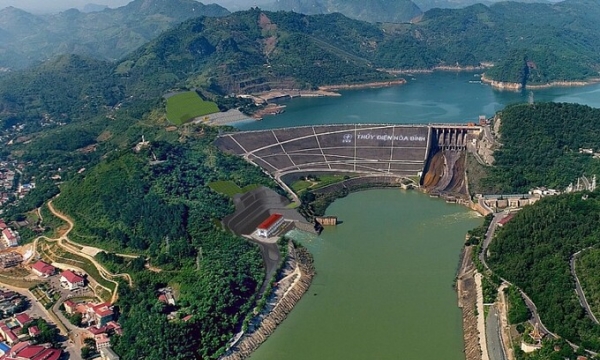 Nhà máy thuỷ điện lớn nhất Đông Nam Á trong thế kỷ XX của Việt Nam chuẩn bị hoàn thành hầm dẫn nước lớn nhất cả nước