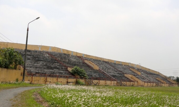 Sân vận động 'ngủ quên' cả thập kỷ giữa Hà Nội, dự kiến tốn hơn 200 tỷ đồng cải tạo, sửa chữa