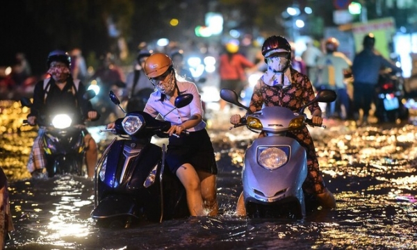 Thành phố đông dân nhất Việt Nam: Triều cường có thể đạt đỉnh trong 2 ngày tới, nguy cơ ngập nặng nhiều nơi