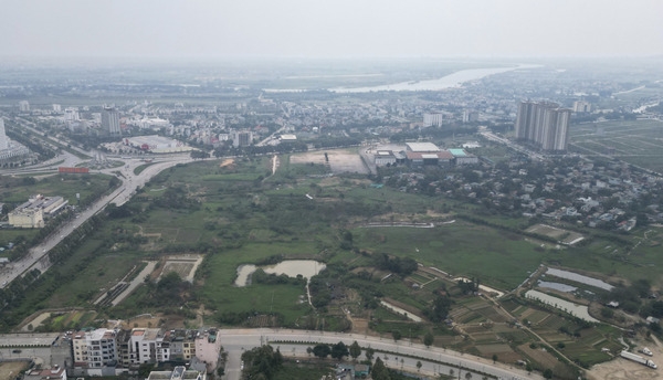 Hơn 15 năm hoang vắng, ‘nút thắt’ tại dự án nghìn tỷ ở Mê Linh, Hà Nội vẫn chưa được tháo gỡ