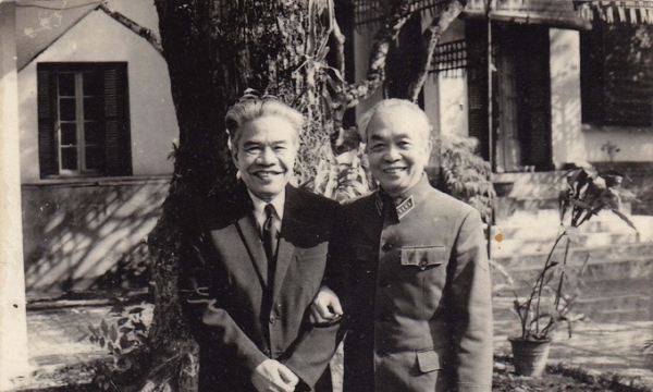 Nhà khoa học từng giữ trọng trách Bộ trưởng Bộ Quốc phòng, là người thay mặt QĐND Việt Nam trực tiếp ký Hiệp định Genève 1954, được bầu Đại biểu Quốc hội liên tục nhiều khóa