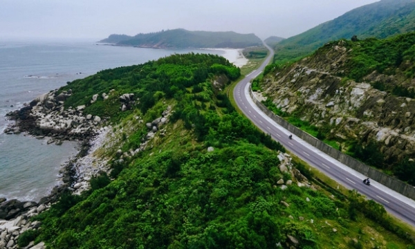 Cung đường ven biển 120km tuyệt đẹp ôm trọn Hà Tĩnh, giúp tăng cường kết nối giao thông giữa 3 tỉnh miền Trung Việt Nam