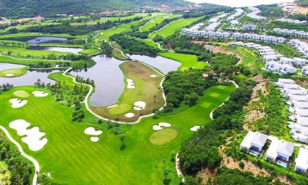 Cuối tháng 4/2024, cửa ngõ vùng Tây Bắc Việt Nam chính thức đón sân golf đầu tiên
