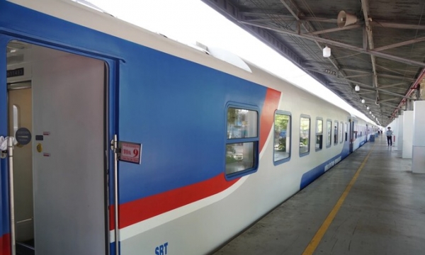 Đường sắt Việt Nam vừa khai trương chuyến tàu ‘5 sao’ chặng Sài Gòn - Đà Nẵng: 1 trong 2 đoàn tàu đầu tiên được lắp Wifi miễn phí, có phòng đợi VIP, ghế xoay 180 độ, giá vé chỉ từ 500.000 đồng
