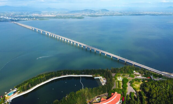 Những cây cầu trên biển độc đáo của Việt Nam: Nơi được báo chí quốc tế ca ngợi hết lời, nơi ‘đắt đỏ’ nhất giá trị lên đến gần 12.000 tỷ đồng