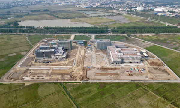 'Song sát' bệnh viện 1.500 tỷ đồng ở ngoại thành Thủ đô Hà Nội sắp hoàn thành