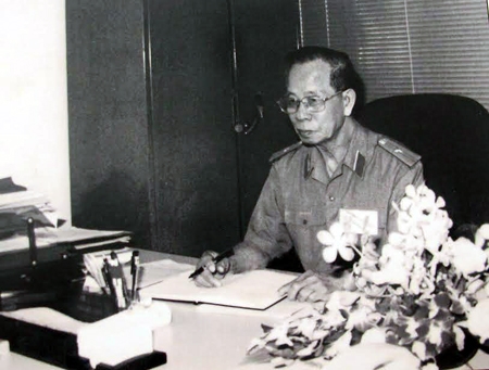 Nhà tình báo bí ẩn nhất Việt Nam với những điệp vụ siêu hạng: 24 năm liều mình giữa sào huyệt địch, là người thầy, cố vấn đắc lực của tướng Nguyễn Chí Vịnh