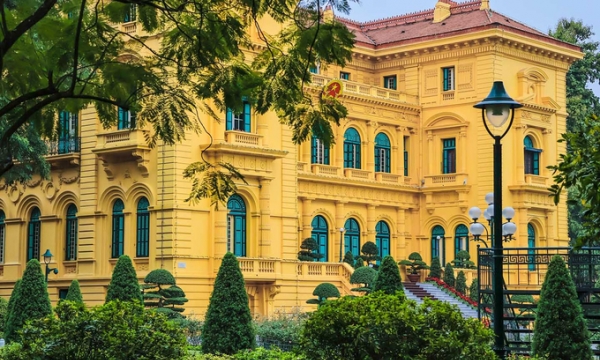 Vượt Nhà Trắng, công trình đặc biệt của Việt Nam từng xếp thứ 2 trong danh sách các Dinh Tổng thống đẹp nhất thế giới
