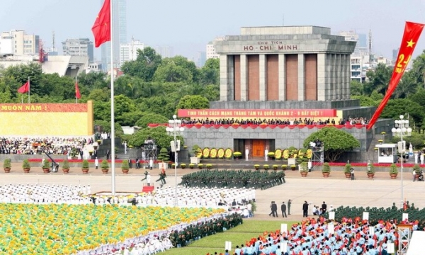 Thân thế vị bác sĩ đặt tên cho quảng trường sức chứa 200.000 người lớn nhất Việt Nam, nguồn gốc tên gọi 'Ba Đình' có ý nghĩa đặc biệt gì?