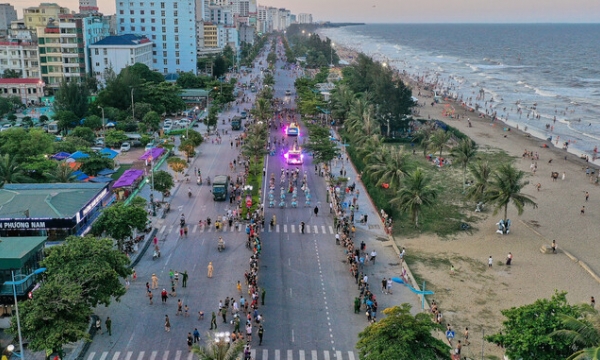 Lý giải tên gọi của bãi biển được mệnh danh là 'điểm nghỉ dưỡng lý tưởng nhất Đông Dương': Nằm ở thành phố nhỏ nhất Việt Nam, chỉ cách Hà Nội 160km