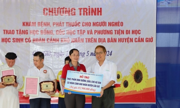 Nutifood tặng 1.000 phần quà dinh dưỡng cho hộ gia đình nghèo huyện Cần Giờ