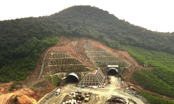 Một nhánh hầm thuộc dự án cao tốc hơn 12.000 tỷ đồng chính thức thông xe