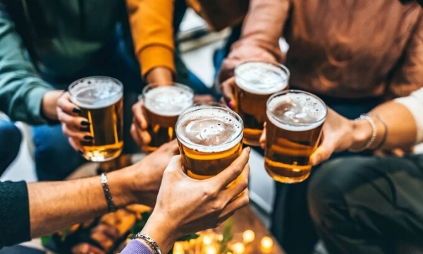 Giải mã mối liên hệ giữa rượu bia và ung thư