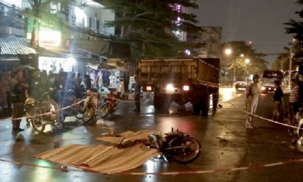 TP.HCM: Tai nạn kinh hoàng trong đêm, 2 công nhân tử vong tại chỗ