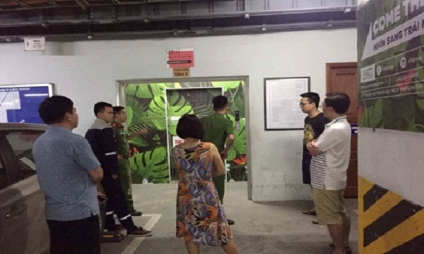 Hà Nội: Mắc kẹt trong thang máy Hei Tower, 2 người nhập viện cấp cứu