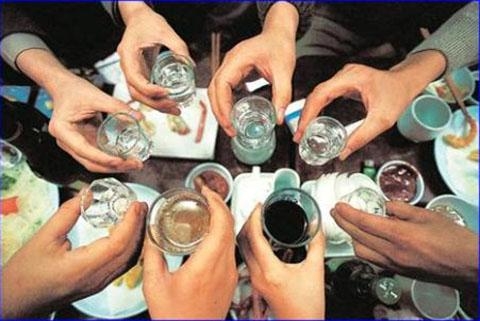 Uống nhiều rượu tăng nguy cơ đột quỵ 