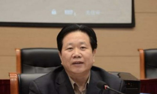 Mê phong thủy và bùa chú, quan chức Trung Quốc bị chỉ trích