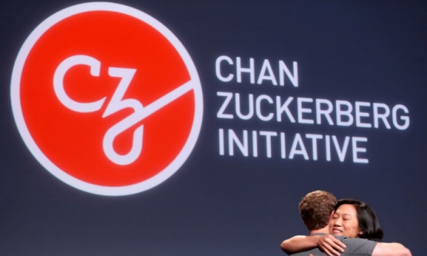 CEO của facebook cam kết dùng 3 tỷ USD để trị ‘mọi loại bệnh’