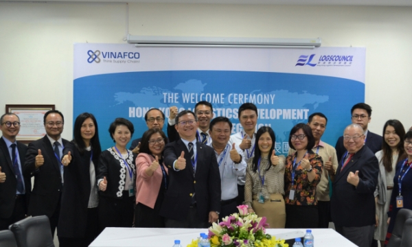 Vinafco vinh dự là doanh nghiệp duy nhất được Hội đồng Phát triển Logistics Hong Kong đến thăm quan và làm việc tại Hà Nội