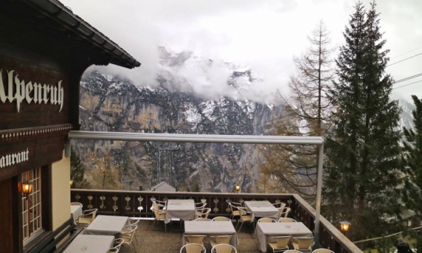Đến làng Murren ngày mưa, tuyết rơi ở Thụy Sĩ