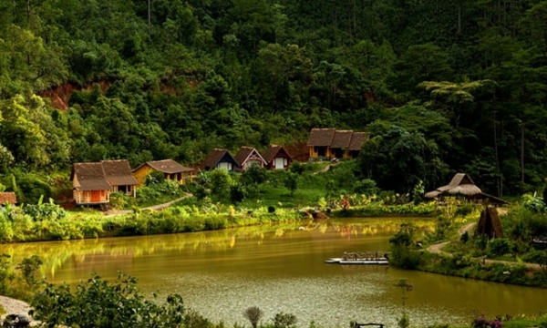  4 ngôi làng đẹp như cổ tích ở Việt Nam