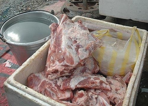 Thịt lợn đông lạnh nước ngoài có thể nhiễm khuẩn E. Coli